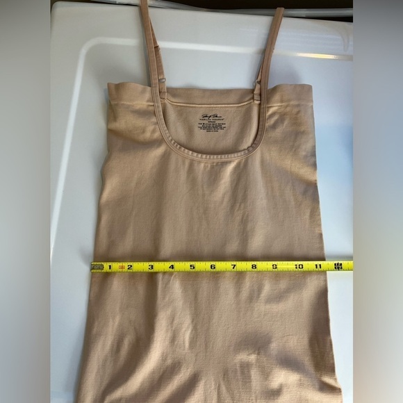 Shape-wear Medium  Bodysuit Slimmer Shaping Preowned Pristine Great Condition - Picture 3 of 5